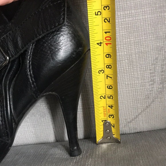 Dolce Gabbana belted slouch boot - Picture 8 of 8